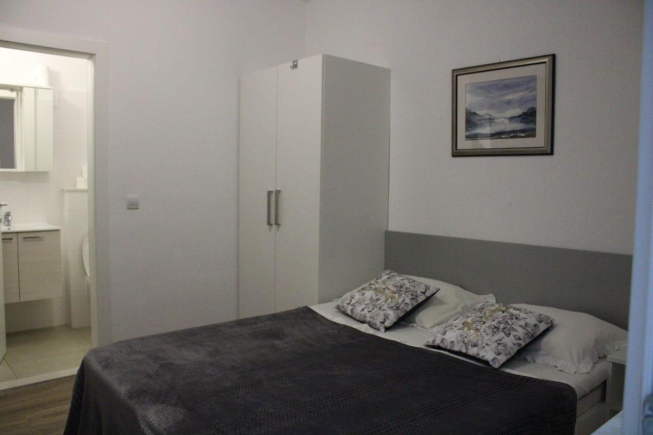 Superior Apt, 4 Rooms, 4 Bathrooms Promajna Exterior photo